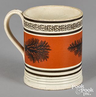 Small mocha mug, with seaweed decoration