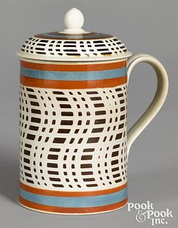 Rare lidded mocha mug, with brown checkered desig