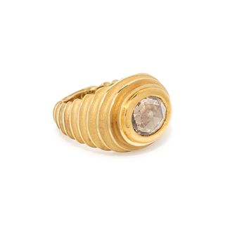 CHRISTOPHER WALLING, YELLOW GOLD AND DIAMOND RING