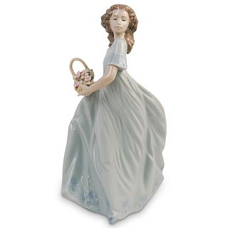 Lladro "Girl with Flowers" Porcelain Figurine