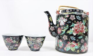 Chinese Porcelain Tea Pot and Pair of Cups