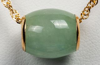 14K Yellow Gold Oval Jade Bead Pendant Necklace