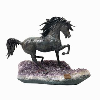 Ebano Bronze Horse Sculpture Mounted on Amethyst
