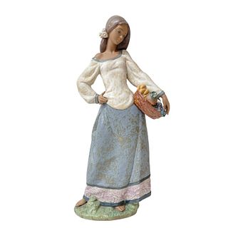 Lladro Seasonal Gifts Woman Figurine