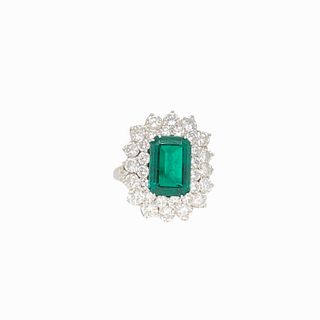 Platinum Diamond And Emerald Ring