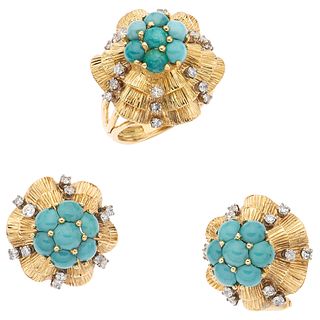 SET OF RING AND PAIR OF EARRINGS WITH TURQUOISES AND DIAMONDS IN 18K YELLOW GOLD Ring size: 7 ½  