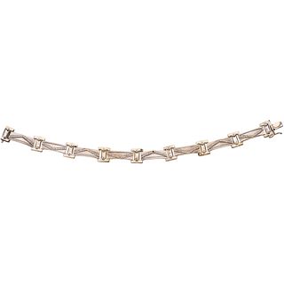 14K WHITE GOLD DIAMOND BRACELET Shows wear. Box clasp with 8-shaped safety clasp. Weight: 28.8 g. Length: 8.1" (20.8 cm)
