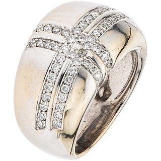 18K WHITE GOLD DIAMOND RING Weight: 14.9 g. Size: 7  71 Brilliant cut diamonds ~1.0 ct