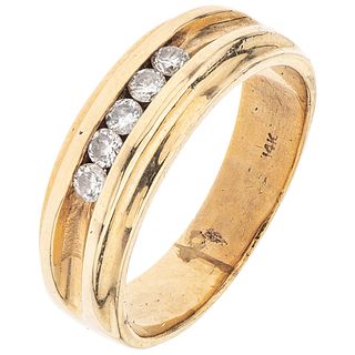 RING WITH DIAMONDS IN 14K YELLOW GOLD Weight: 6.9 g. Size: 8 ¾ 5 Brilliant cut diamonds ~ 0.25 ct