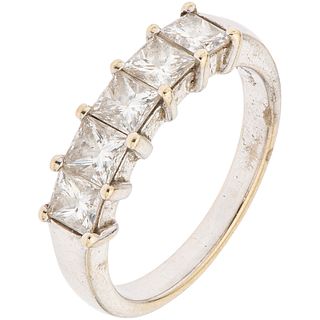 RING WITH DIAMONDS IN 18K WHITE GOLD Weight: 4.0 g. Size: 6 5 princess cut diamonds ~ 1.20 ct