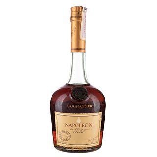 Courvoisier. Napoléon Cognac. France. En presentación de 700 ml.