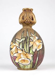 An Amphora pottery daffodil vase