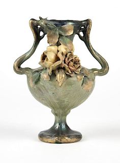 An Amphora pottery vase