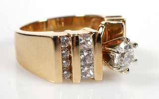 DANA AUGUSTINE 14K Gold Step Diamond Ring