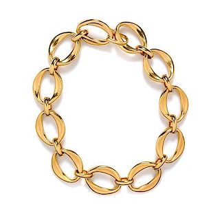 * A Chanel Goldtone Oval Link Necklace, 16" x 1".