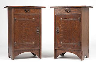 A pair of Voorhees Arts & Crafts style night stands