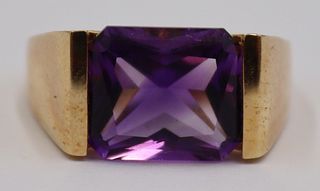 JEWELRY. Signed 18kt Gold and Amethyst Ring.