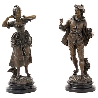 DESPUÉS DE EMILE BRUCHON (FRANCIA, 1806-1895) "PROPOS GALANTS" y "SOURDE OREILLE"  Elaboradas en bronce patinado Firmadas 46 cm