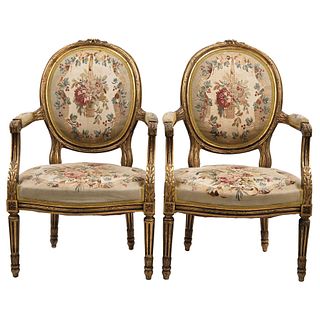 PAIR OF ARMCHAIRS FRANCE, EARLY 20TH CENTURY Gilded wood and floral upholstery fabric 37.4" (95 cm)