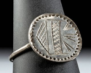 Byzantine Silver Ring with Incised Design