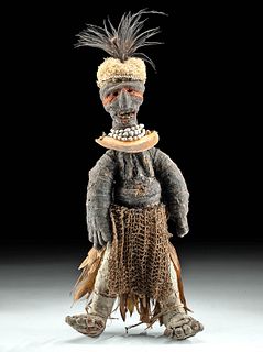 Early 20th C. Papua New Guinea Fiber & Clay Mendi Doll