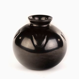 Santa Clara, Virginia Ebelacker, Blackware Jar