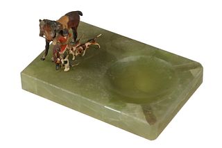 ONYX ASHTRAY WITH COLD PAINTED BRONZE HUNTING FIGURES