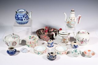 GROUP OF (15 PCS) 19TH C. CHINESE PORCELAIN & A CHILD'S FESTIVAL HAT
