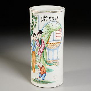 Chinese famille rose cylindrical hat stand