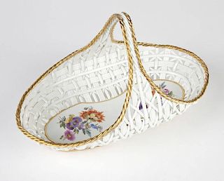 A Meissen porcelain basket