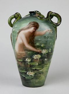 A Ginori style porcelain vase