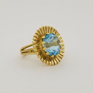 14K Gold & Blue Topaz Ring
