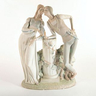 Romeo and Juliet 1014750 - Lladro Porcelain Figure