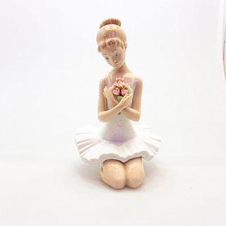 First Ovation 1006998 - Lladro Porcelain Figure