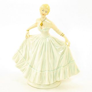 Vintage Unterweissbach Lady Figurine