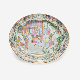 A Large Chinese Export Famille Rose Porcelain Armorial Platter, Late 18th/early 19th century