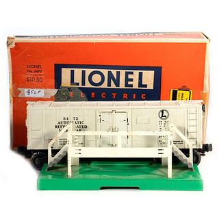 Lionel 3472 Automatic Milk Car and Platform