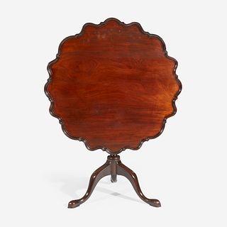A George III Mahogany Tilt-Top Tea Table with Shaped and Moulded Edge, Late 18th century