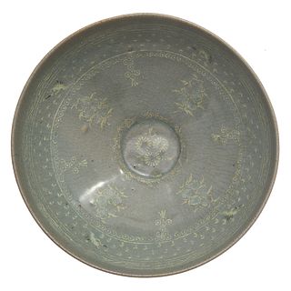 Korean Celadon Glazed Bowl with Inlaid Slip Decoration 