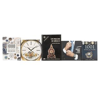 LOTES DE LIBROS: RELOJES Y RELOJERÍA. a) 1001 Relojes de Pulsera. b) 1000 Relojes Emblemáticos. Piezas: 5.