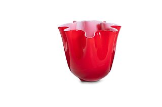 Murano glass vase with red handkerchief overlaid with white, 20th century