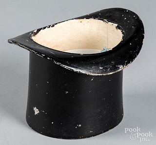 Standard Mfg. Co., Pittsburgh, PA, cast top hat