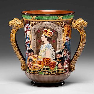 Royal Doulton Queen Elizabeth II Commemorative Loving Cup 