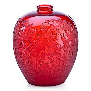 LALIQUE "Acanthes" vase, red glass