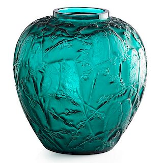 LALIQUE "Perruches" vase, teal glass