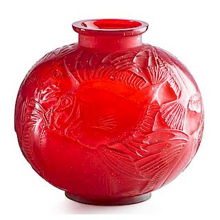 LALIQUE "Poissons" vase, red glass