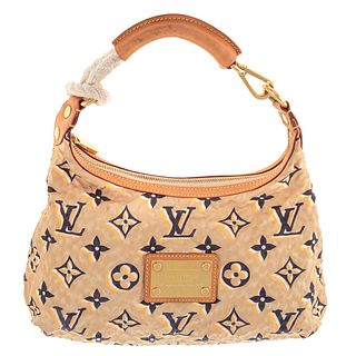 A Louis Vuitton Cruise Bulles Handbag