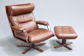 A 1970'S BROWN LEATHER AND BENTWOOD SWIVEL CHAIR AND FOOTST