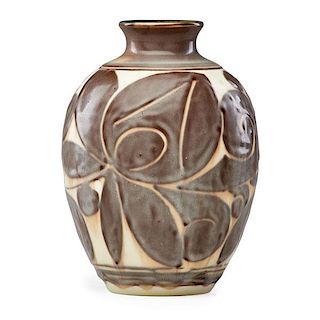 W. HENTSCHEL; ROOKWOOD Later Mat/Mat Moderne vase