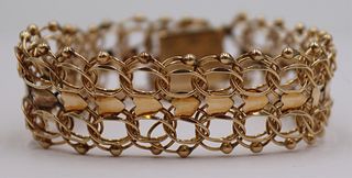 JEWELRY. 14kt Gold Charm Bracelet with Hearts.